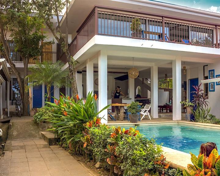 MARCH 2-9 | Tamarindo: Costa Rican surfing adventure 🏄